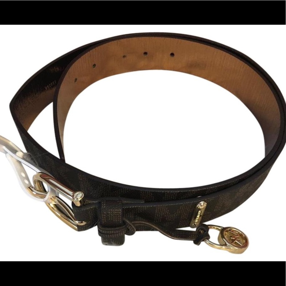 ✨Michael Kors Woman’s Padlock Charm Belt